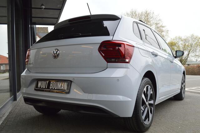 Volkswagen POLO 1.0 TSI Beats Panorama Clima CarPlay Pdc