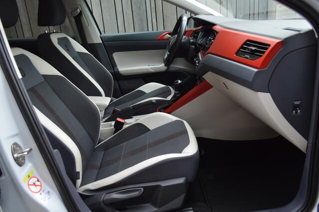 Volkswagen POLO 1.0 TSI Beats Panorama Clima CarPlay Pdc