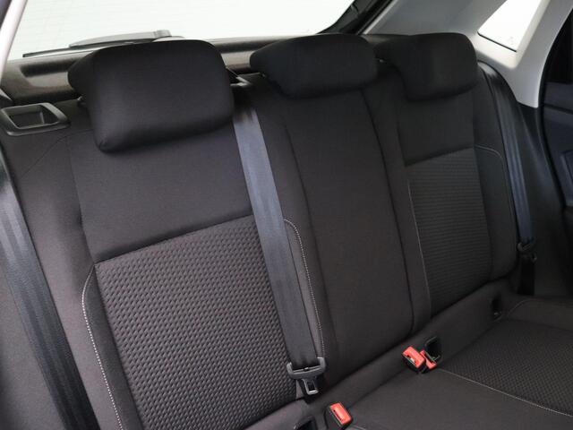 Volkswagen POLO 1.0 TSI R-Line Edition |Adaptive cruise control| Navigatie| parkeer sensoren voor en achter| Climate control|