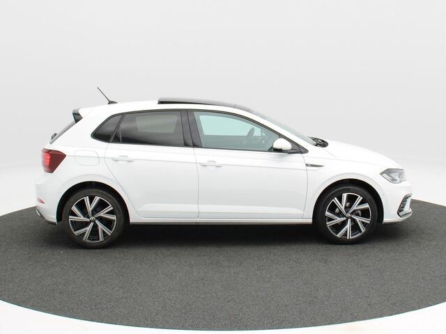 Volkswagen POLO 1.0 TSi Automaat R-Line Edition | Camera | Stoelverwarming | Panorama dak | Climatronic | CarPlay | 17 Inch | 22.867 Km !!