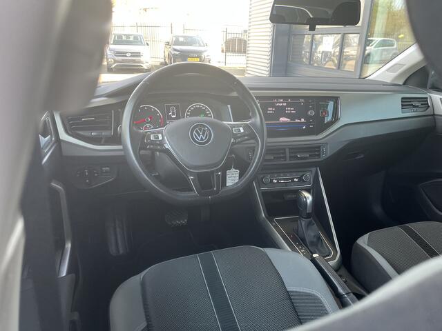 Volkswagen POLO 1.0 TSI Highline Climate control / adaptive cruise / DSG / Navi / Apple carplay / Parkeersensoren