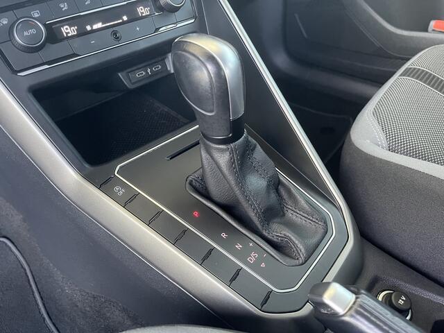 Volkswagen POLO 1.0 TSI Highline Climate control / adaptive cruise / DSG / Navi / Apple carplay / Parkeersensoren