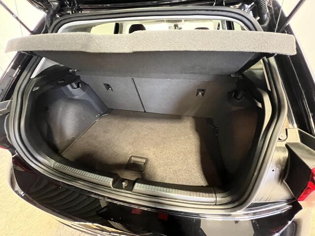 Volkswagen POLO 1.0 TSI Life Edition | Android Auto/Apple Carplay | LM Velgen 15" | Achteruitrijcamera + Parkeersensor Achter | Cruise Control Adaptief | Airco | LED Koplampen |