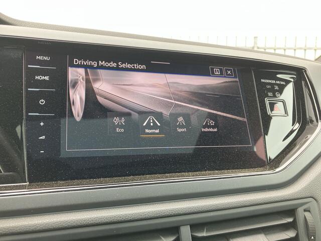 Volkswagen POLO 1.0TSI/110PK R-Line DSG · Panoramadak · Camera · Apple/Android Car Play · Garantie t/m 09-03-2027 of 100.000km