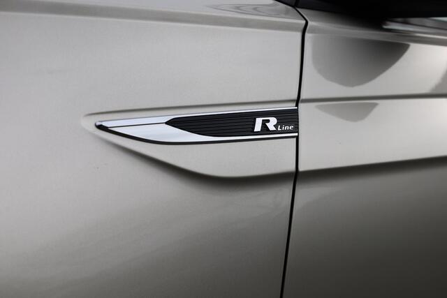 Volkswagen POLO 1.0 TSI HIGHLINE R PANO CARPLAY BEATS 2xPDC ACC CRUISE HALFLEER CLIMA DAB SFEERVERLICHTING 1e-EIGENAAR NAP