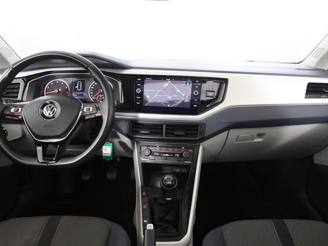 Volkswagen POLO 1.0 TSI Highline | Panorama dak | Led koplampen | Climate Control | Achteruitrijcamera | Carplay | Adaptive Cruise Control |