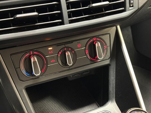 Volkswagen POLO 1.0 Sportline (APPLE CARPLAY, GROOT NAVI, LM VELGEN, SPORTSTOELEN, CRUISE, LEDER STUURWIEL, NIEUWSTAAT)