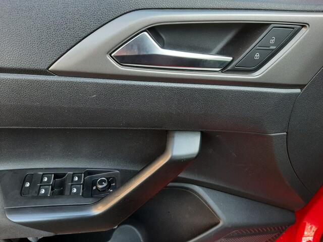 Volkswagen POLO 1.0 TSi 95pk DSG Comfortline Adap.cruise-control Airco Navigatie Bluetooth App-connect