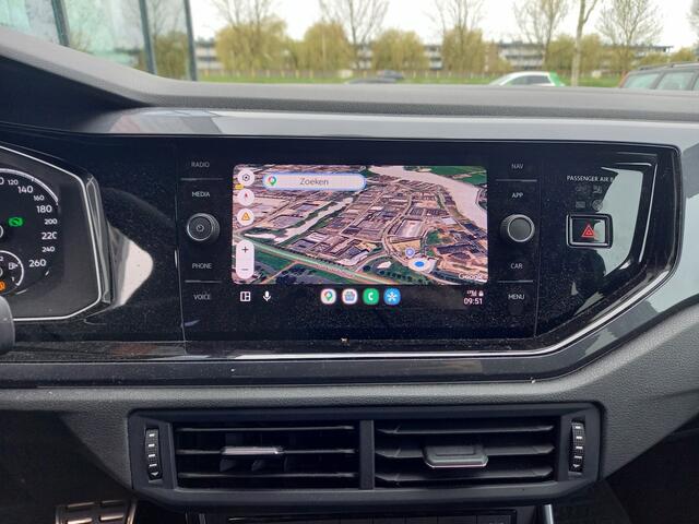 Volkswagen POLO 1.5 TSI Highline Business R-Line DSG 150PK - R-LINE - CARPLAY / ANDROID - PDC V/A - CLIMA - CRUISE - STOELVERW -