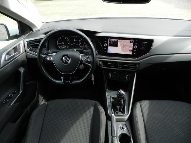 Volkswagen POLO 1.0 TSI Comfortline - ACC - Apple Carplay Android Auto - Privacy Glass achter - 17'' LM Velgen OZ - All Season banden nieuw