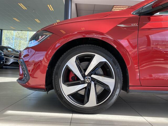 Volkswagen POLO 2.0 TSI GTI,Automaat, Navigatie/Apple Carplay/Virtual Cockpit/Stoelverwarming/Parkeersensoren rondom/Cruise Control Adaptief/Airco/Multifunctioneel Stuurwiel,Dab,/17'' Lichtmetalen velgen.