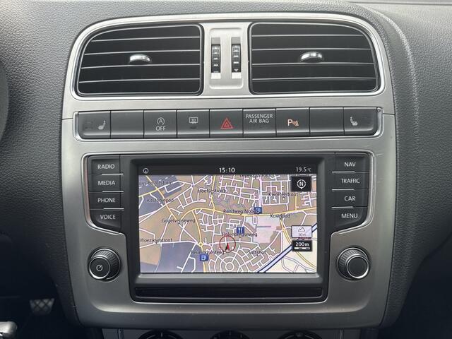 Volkswagen POLO 1.0 BlueMotion Connected Series - Carplay | Camera | PDC v+a | NAV | DAB | Stoelverw.