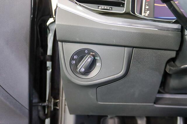 Volkswagen POLO 1.0 TSI Style IQ Light, Navigatie, Stoelverwarming, Apple CarPlay/Android Auto