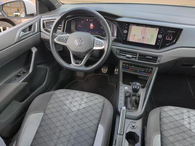 Volkswagen POLO 1.0 TSI 95pk H5 R-Line Business Panoramadak Virtual Cockpit Keyless LED Koplampen Stoelverwarming Clima Camera