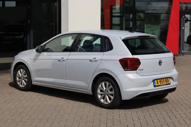 Volkswagen POLO 1.0 TSI Highline Business R Achteruitrijcamera (rear view), parkeersensoren voor en achter (pdc), active info display, DAB+, Apple Carplay & Android Auto, multifunctioneel lederen stuurwiel, executive pakket, navigatie, elektrisch verstel-, verwarm- en i