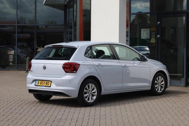 Volkswagen POLO 1.0 TSI Highline Business R Achteruitrijcamera (rear view), parkeersensoren voor en achter (pdc), active info display, DAB+, Apple Carplay & Android Auto, multifunctioneel lederen stuurwiel, executive pakket, navigatie, elektrisch verstel-, verwarm- en i