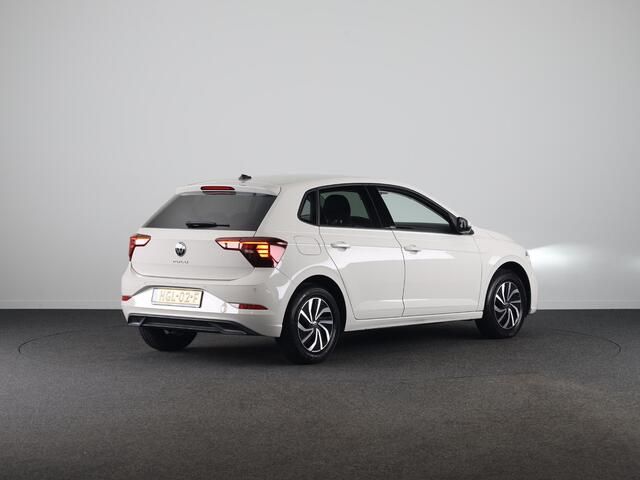 Volkswagen POLO 1.0 TSI Life Edition 95pk 5bak| digital display| Airco| el. inklap spiegels| 15'LM-velgen
