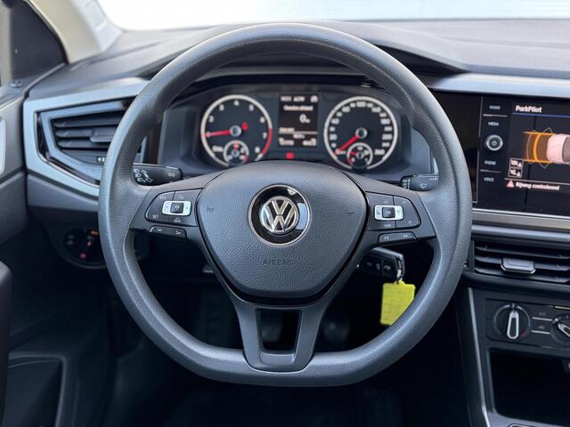 Volkswagen POLO 1.0 TSI Comfortline / Executive-pakket (¤ 1.248) / Sensoren v + a / Apple Carplay/Android Auto / Lichtmetalen velgen multi-spaaks 16" /