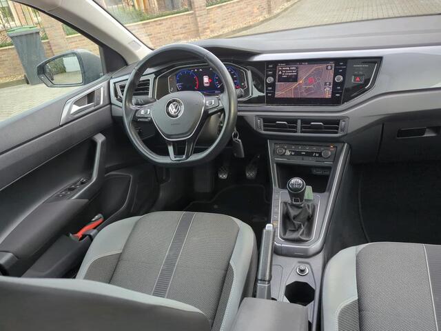 Volkswagen POLO 1.0 TSI Highline Business R | Panorama | Full-LED | Camera | Navigatie