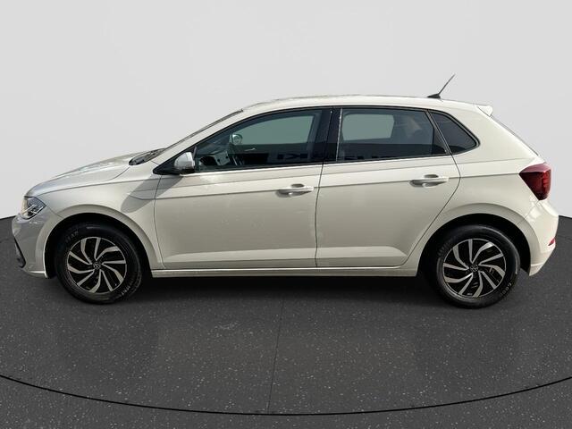Volkswagen POLO 1.0 TSI Life Edition | NL-Auto | Rijklaar | Apple Carplay | Navigatie | Camera | Trehaak