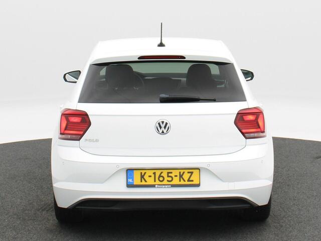 Volkswagen POLO 1.0 TSi Highline | Adaptive cruise | Climatronic | Parkeersensoren | Carplay | Navigatie | 17 Inch | 138.764 Km !!