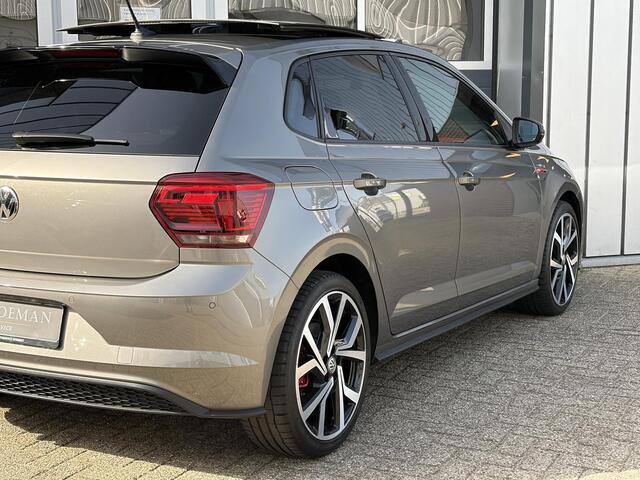 Volkswagen POLO 2.0 TSI GTI | CarPlay | Stoel verwarming | Camera | Pano | LED |