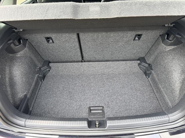 Volkswagen POLO 1.0 TSI Comfortline Rijklaarprijs Incl. afleveringsbeurt en 12 maanden BOVAG-garantie | Adaptive Cruise Control | Apple Carplay/Android Auto | Variabele laadvloer |