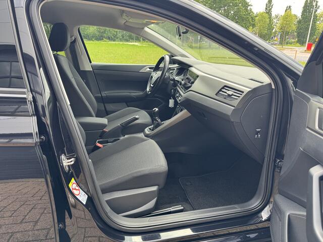 Volkswagen POLO 1.0 TSI Comfortline Rijklaarprijs Incl. afleveringsbeurt en 12 maanden BOVAG-garantie | Adaptive Cruise Control | Apple Carplay/Android Auto | Variabele laadvloer |