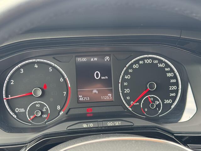 Volkswagen POLO 1.0 TSI Comfortline Rijklaarprijs Incl. afleveringsbeurt en 12 maanden BOVAG-garantie | Adaptive Cruise Control | Apple Carplay/Android Auto | Variabele laadvloer |