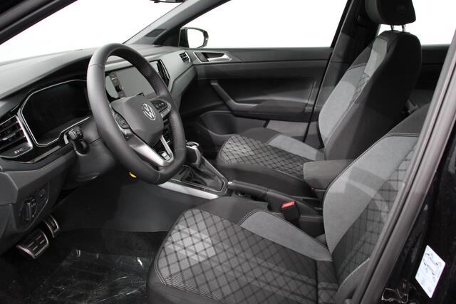 Volkswagen POLO 1.0 TSI DSG R-Line | DEMO ! | Panorama dak | Navigatie | App Connect | Climate Control | DAB | LED | Parkeer sensoren | Camera | Cruise control adaptive | Lichtmetalen velgen