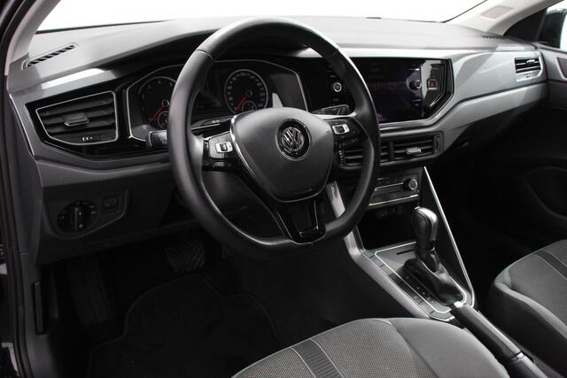 Volkswagen POLO 1.0 TSI DSG Highline 116 Pk Navigatie Parkeersensoren Voor + Achter Adaptieve Cruise Control Lichtmetalen Velgen