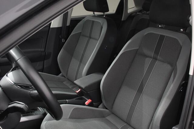 Volkswagen POLO 1.0 TSI DSG Highline 116 Pk Navigatie Parkeersensoren Voor + Achter Adaptieve Cruise Control Lichtmetalen Velgen