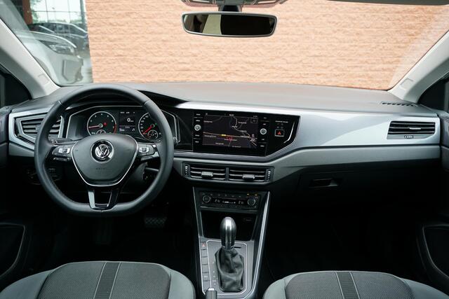 Volkswagen POLO 1.0 TSI Highline DSG + NAVI / STOELVERWARMING / ACC