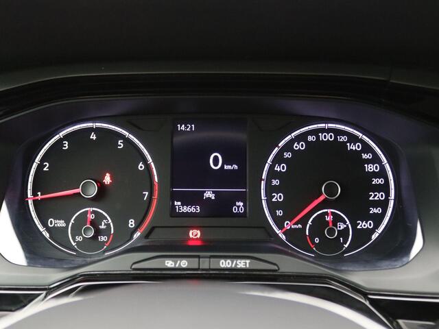 Volkswagen POLO 1.0 TSI R-Line Edition 95PK Airco, 16" LM Velgen, Parkeersensoren voor en achter, Extra getint glas, Adaptieve Cruise Control
