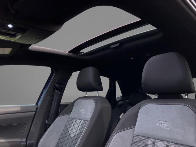 Volkswagen POLO 1.0TSI/110PK R-Line DSG · Panoramadak · Navigatie · Apple/Android Car Play · Stoelverwarming · Clima · 17'' ·