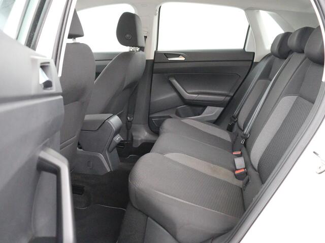 Volkswagen POLO 1.0 TSI Life | Navigatie | Parkeerhulp | Carplay | Adaptive Cruise | Full LED | Digital Cockpit | Airco | Bluetooth | DAB | Lichtmetalen velgen