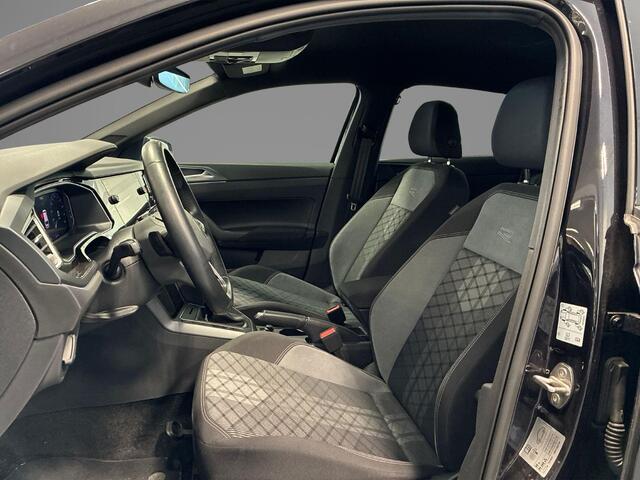 Volkswagen POLO 1.0 TSI 110pk DSG R-Line · Camera · Matrix LED · Stoelverwarming · Apple/Android Car Play · Sportstoelen · 16"Velgen · Stoelverwarming ·
