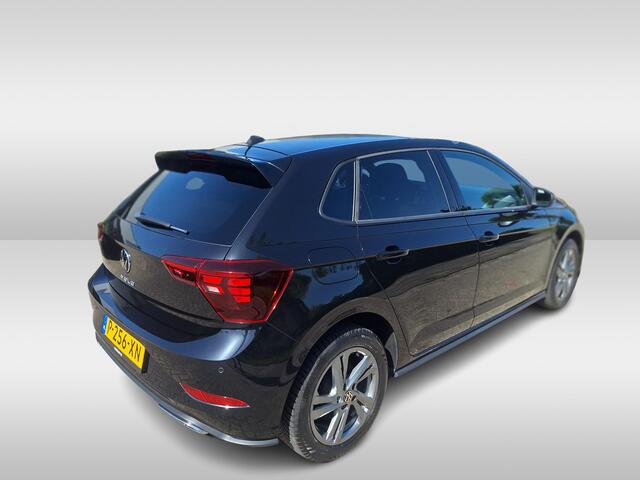 Volkswagen POLO 1.0 TSI R-Line App-connect / Parkeersensoren / R-Line / 16"LM Velgen / Extra getint glas HAL