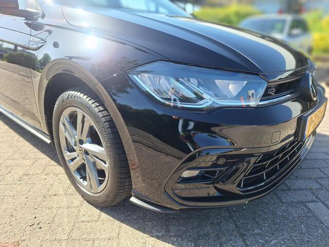 Volkswagen POLO 1.0 TSI R-Line App-connect / Parkeersensoren / R-Line / 16"LM Velgen / Extra getint glas HAL