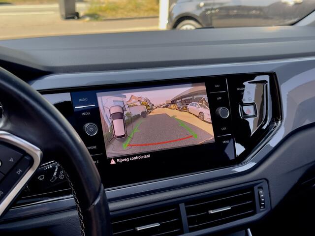 Volkswagen POLO 1.5 TSI AUT7 R-LINE HIGHLINE PANODAK NAVI CAMERA DIGI-DASH APPLE-CARPLAY LED LMV PDC