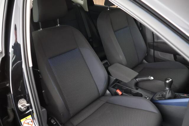 Volkswagen POLO 1.0 TSI 95pk Comfortline Climate Control Parkeersensoren Navigatie Stoelverwarming