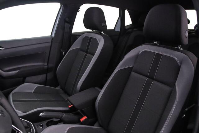 Volkswagen POLO 50 Edition 1.0 TSI 95pk DSG Automaat Panoramadak, Adaptive cruise control, Achteruitrijcamera, LED matrix koplampen, Stoelverwarming, Volkswagen audio