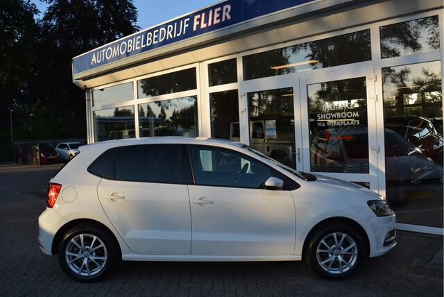 Volkswagen POLO 1.2 90PK TSI Comfortline Executive | Cruise | CarPlay | Orig. NL | NAP |