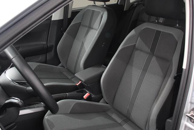 Volkswagen POLO 1.0 TSI 110 pk DSG Highline Panorama dak Navigatie Apple Carplay/Android Auto Wireless Adaptive Cruise Control Parkeersensoren Stoelverwarming Climatronic Getinte ramen