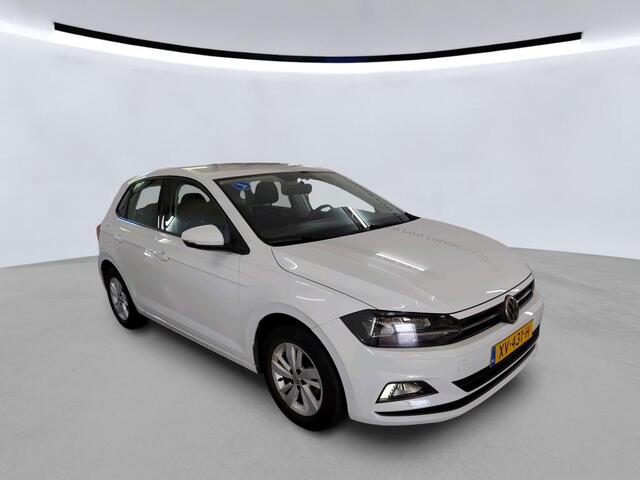 Volkswagen POLO 1.0 TSI Comfortline / Navigatie / Airco / Cruise controle / Lichtmetaal 15 inch /