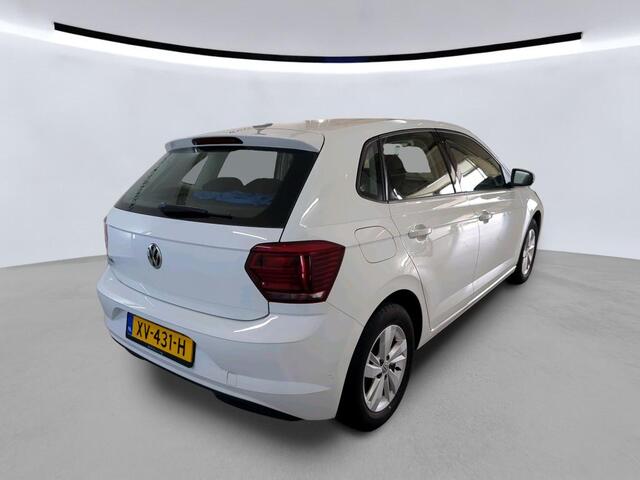 Volkswagen POLO 1.0 TSI Comfortline / Navigatie / Airco / Cruise controle / Lichtmetaal 15 inch /