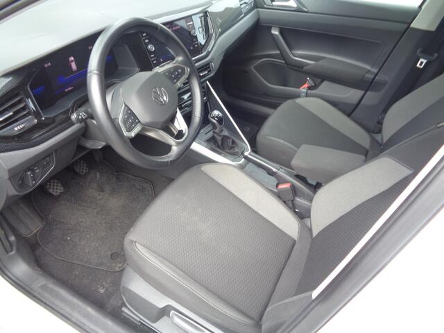 Volkswagen POLO 1.0 TSI Life Business Ecc, PDC v+a, Navigatie, carplay, LM velgen, stoelverwarming