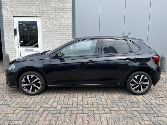 Volkswagen POLO 1.0 TSI Life / AUTOMAAT/ PARKEER SENSOREN V+A/ LED/ APP-CONNECT/ ADAPTIVE CRUISE/ DIGITAL DASH/ NAVI/ DAB/ AIRCO/ 16'' LMV