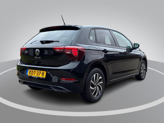 Volkswagen POLO Life Edition 1.0 TSI 95 pK 5 versn. Hand · Achteruitrijcamera · regensensor · Voorraad OUTLET ·
