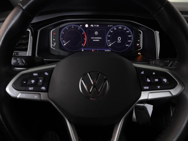 Volkswagen POLO 1.0 TSI R-Line Business 95 pk | Navigatie | Parkeersensoren | Achteruitrijcamera | Adaptieve cruise control | Autom. airco | R-Line |